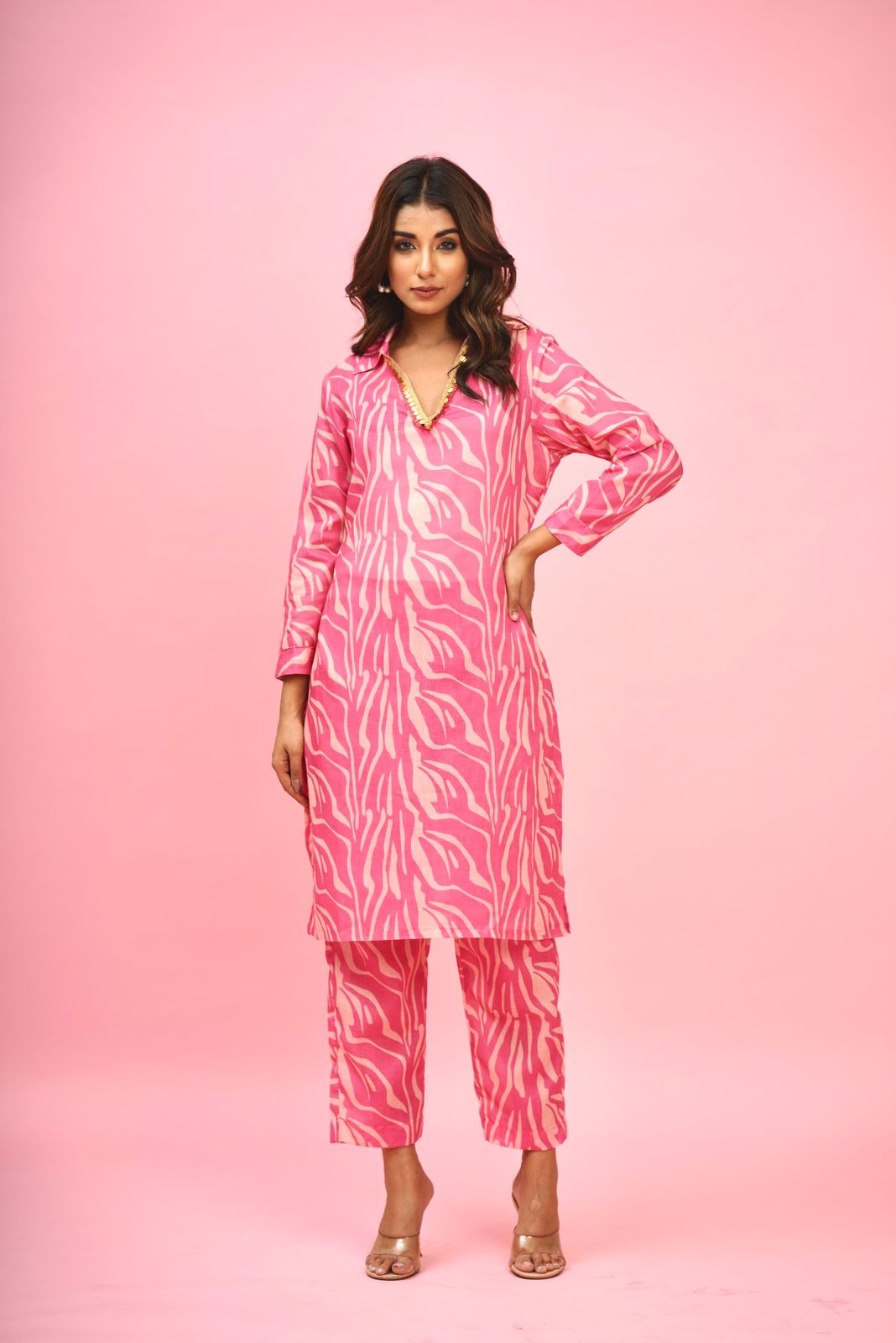 Pink Neck Detailing Cotton Set